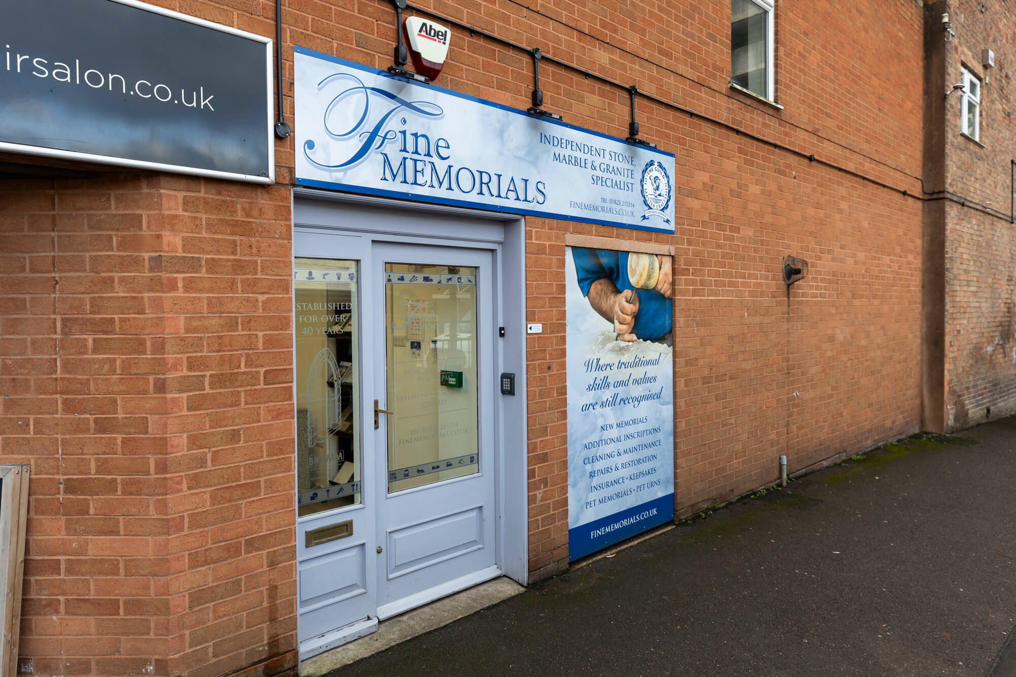 Fine Memorials Taunton Exterior - Cheyne Walk. BRAMM Accredited Headstones and Memorials in and around Taunton, Somerset