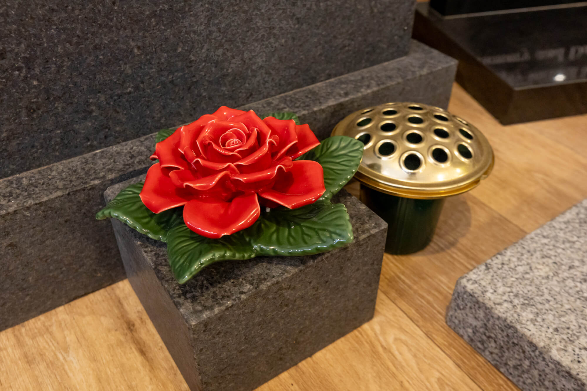 Minehead Fine Memorials Interior. Providing memorial stone masonry, Cremation Memorials aand headstones